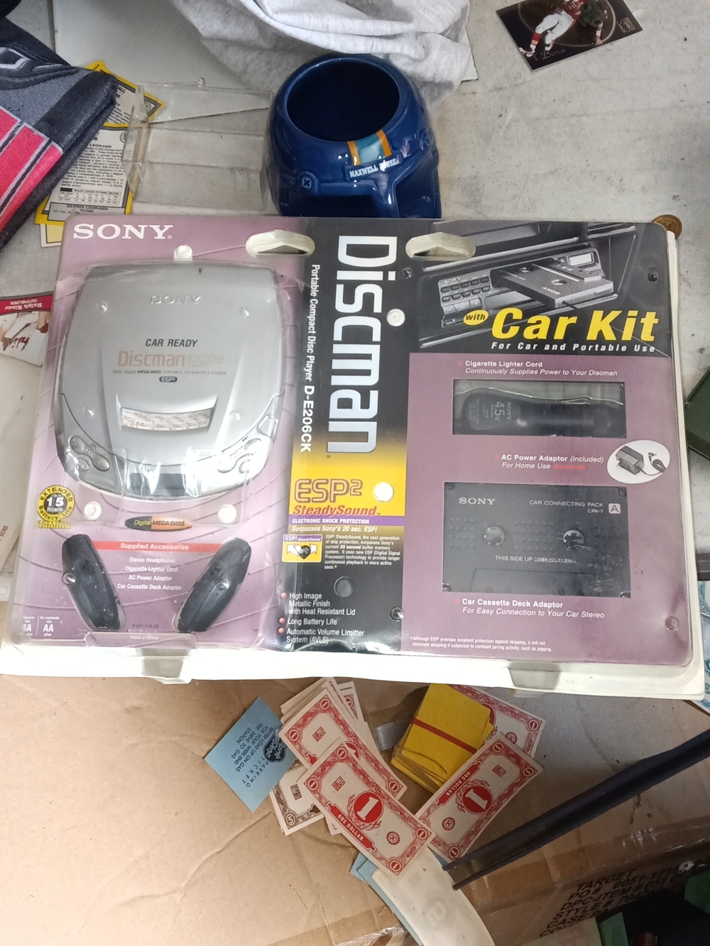Sony Silver Discman Portable CD Player with Car Kit D-E206CK NEW OKD STOCK 2006